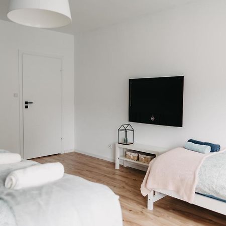 Jeleni Zakatek - Apartament W Stolicy Karkonoszy เยเลเนียกูรา ภายนอก รูปภาพ