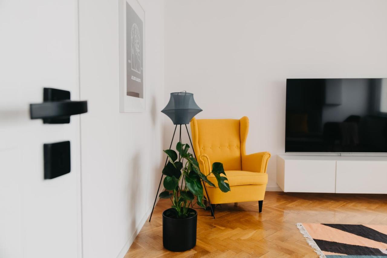 Jeleni Zakatek - Apartament W Stolicy Karkonoszy เยเลเนียกูรา ภายนอก รูปภาพ