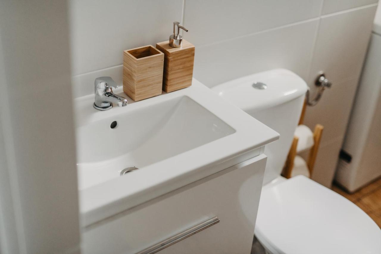 Jeleni Zakatek - Apartament W Stolicy Karkonoszy เยเลเนียกูรา ภายนอก รูปภาพ